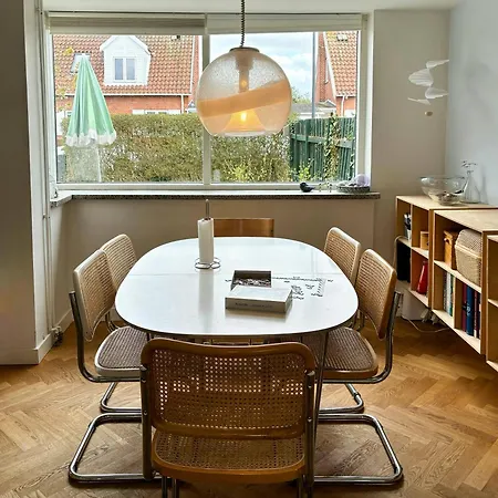 Townhouse With Art And Terrace Dom wakacyjny