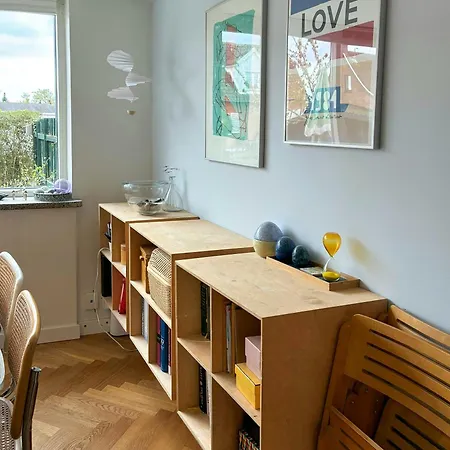 Townhouse With Art And Terrace *