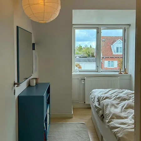 Townhouse With Art And Terrace Dom wakacyjny
